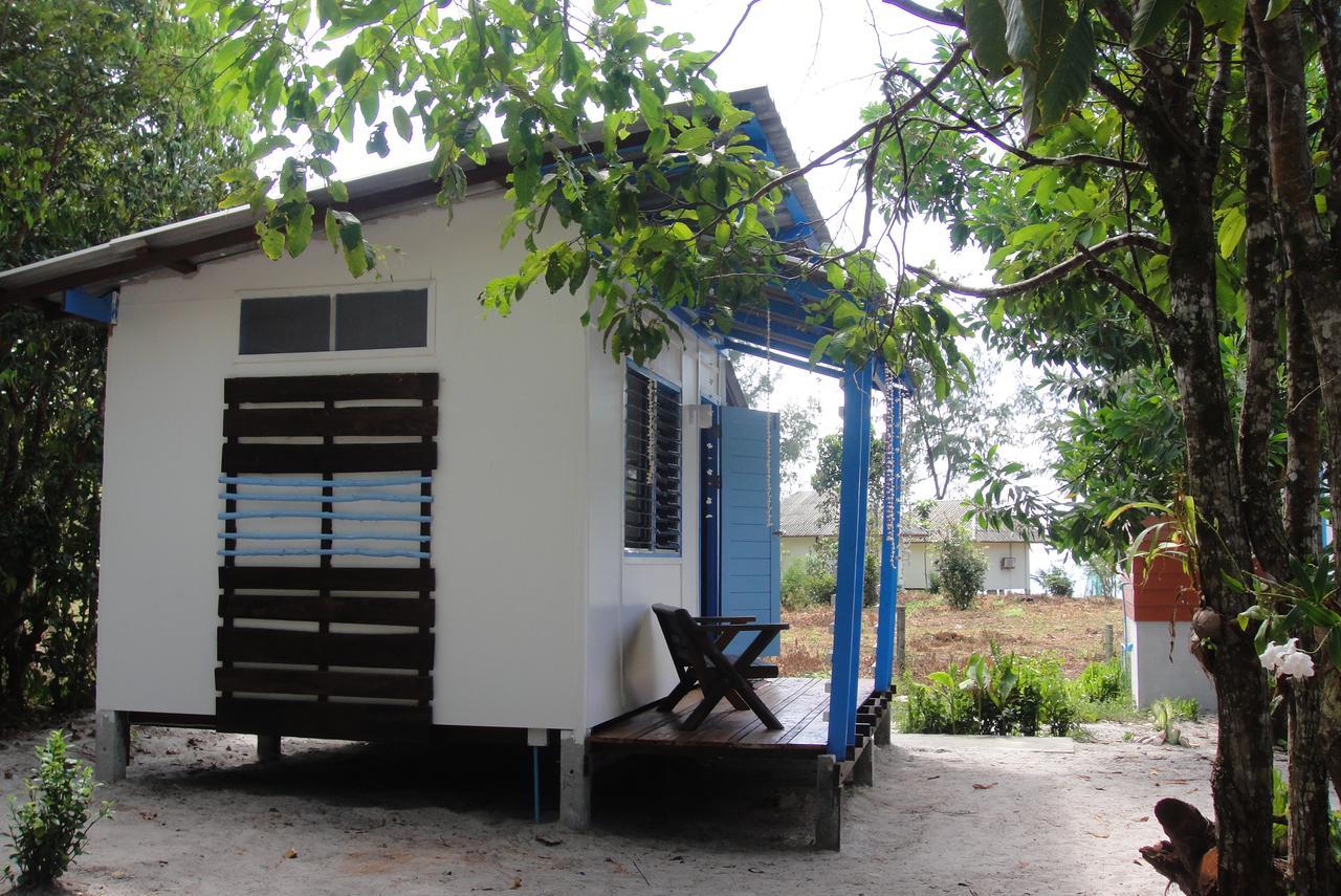 Phayam Friends Hotel Koh Phayam Exterior photo